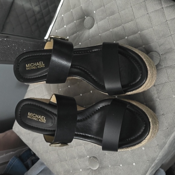 Michael Kors wedge - Picture 2 of 5